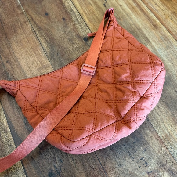 ☀️ Quilted Crossbody Puffer Bag Bundle - Picture 8 of 16